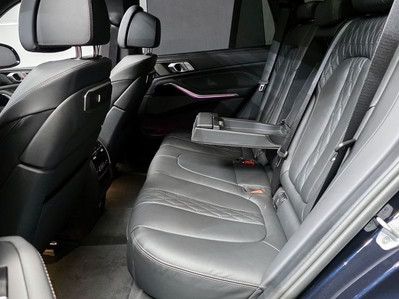 2026 BMW X5 xDrive 40i M Sport photo 12