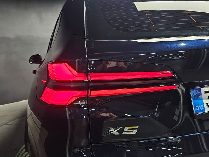 2026 BMW X5 xDrive 40i M Sport photo 23
