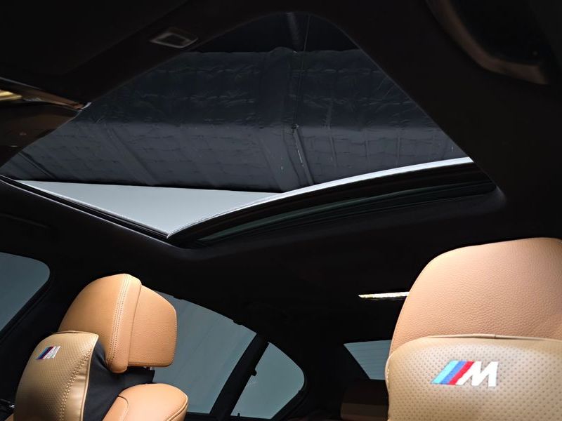 2022 BMW 5 Series 520i M Sport photo 16