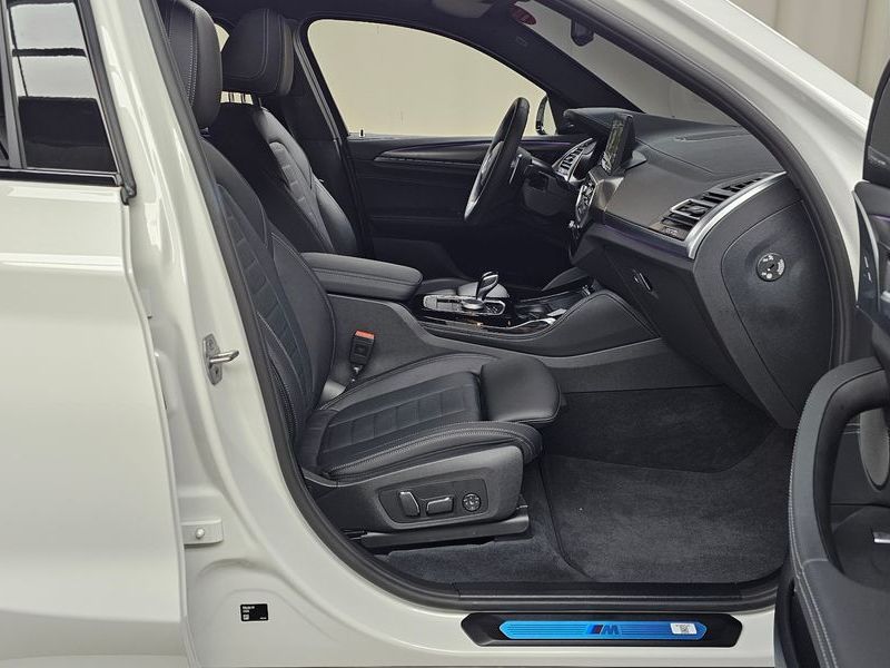 2025 BMW X4 xDrive20i M Sport Pro Special Edition photo 11