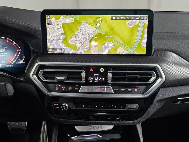 2025 BMW X4 xDrive20i M Sport Pro Special Edition photo 15