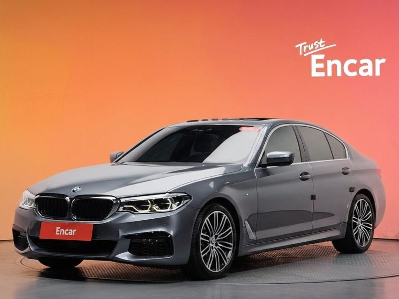 2019 BMW 5 Series 530i M Sport Package Plus photo 1