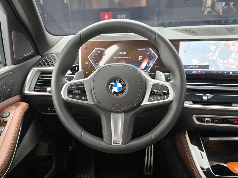 2025 BMW X5 xDrive 40i M Sport photo 13