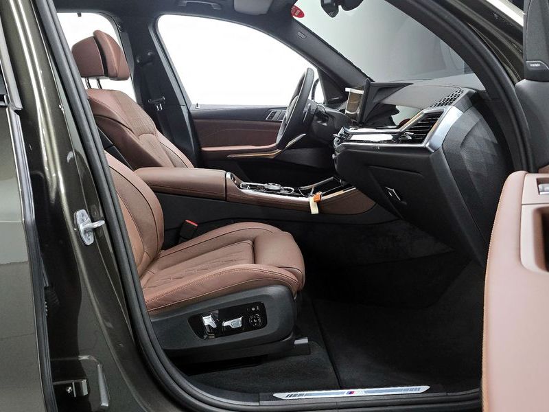 2025 BMW X5 xDrive 40i M Sport photo 26