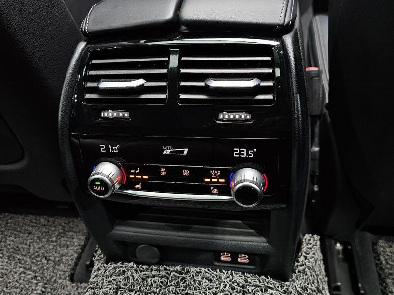 2020 BMW 6 Series 630d xDrive Luxury photo 19