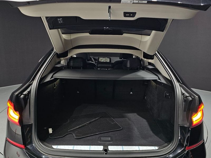 2020 BMW 6 Series 630d xDrive Luxury photo 20