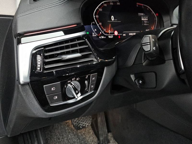 2020 BMW 6 Series 630d xDrive Luxury photo 28