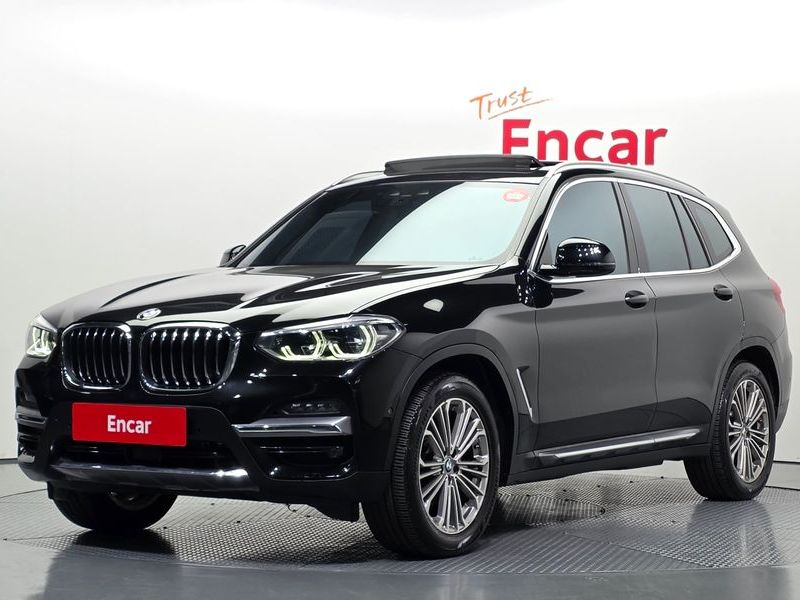 2021 BMW X3 xDrive 20i Luxury photo 1