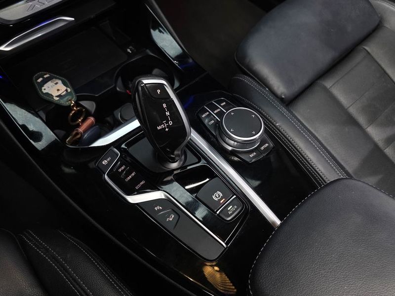 2021 BMW X3 xDrive 20i Luxury photo 9