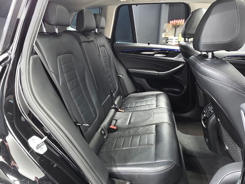 2021 BMW X3 xDrive 20i Luxury photo 12