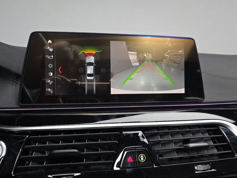 2019 BMW 5 Series 530i Luxury Plus photo 15