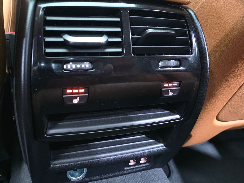 2023 BMW 5 Series 520i Luxury photo 27