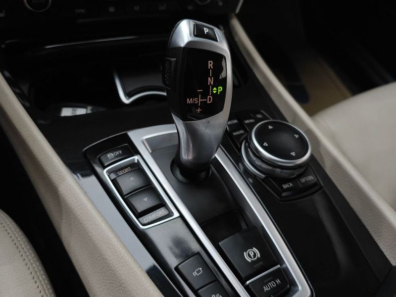 2014 BMW 5 Series GT ED Edition photo 9
