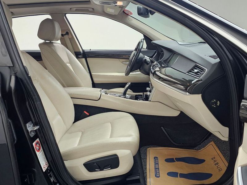 2014 BMW 5 Series GT ED Edition photo 10