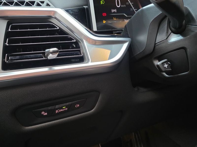 2026 BMW X6 xDrive40i M Sport photo 17