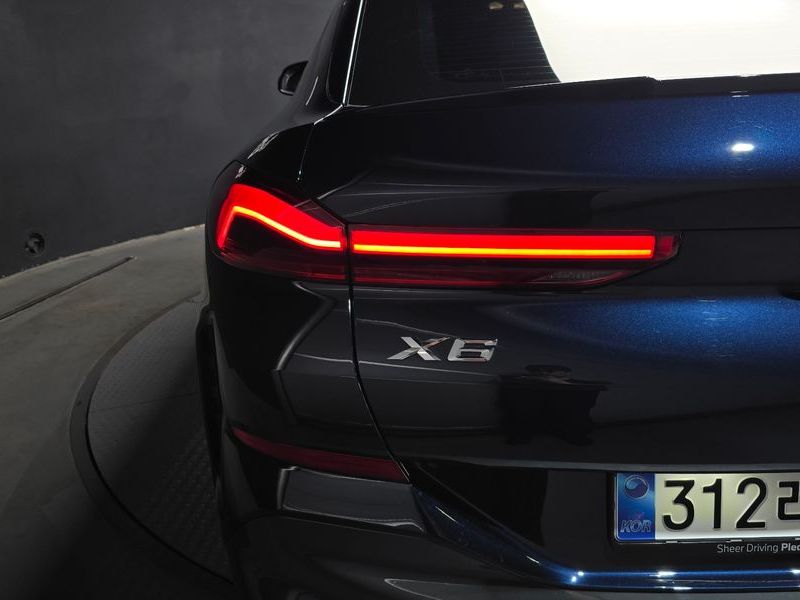 2026 BMW X6 xDrive40i M Sport photo 23