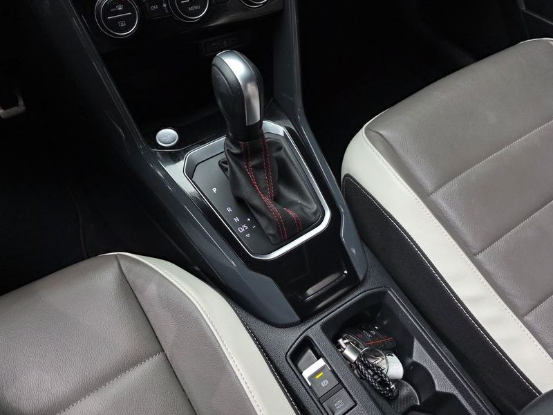 2021 Volkswagen T-Roc 2.0 TDI Prestige photo 9