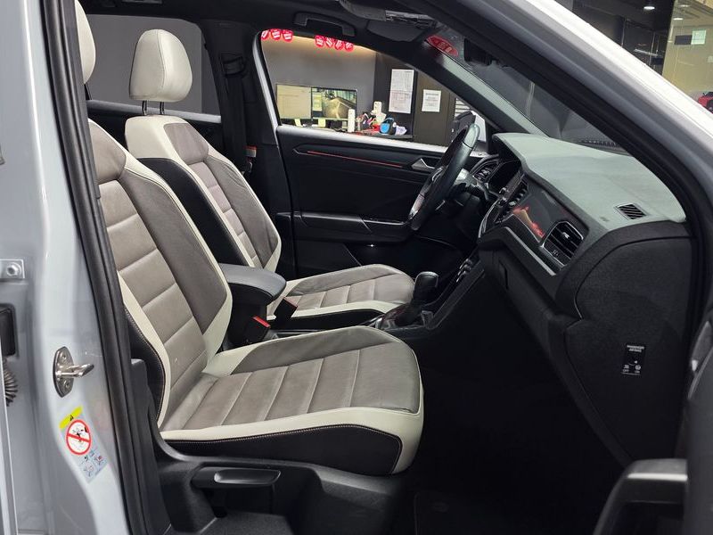 2021 Volkswagen T-Roc 2.0 TDI Prestige photo 11