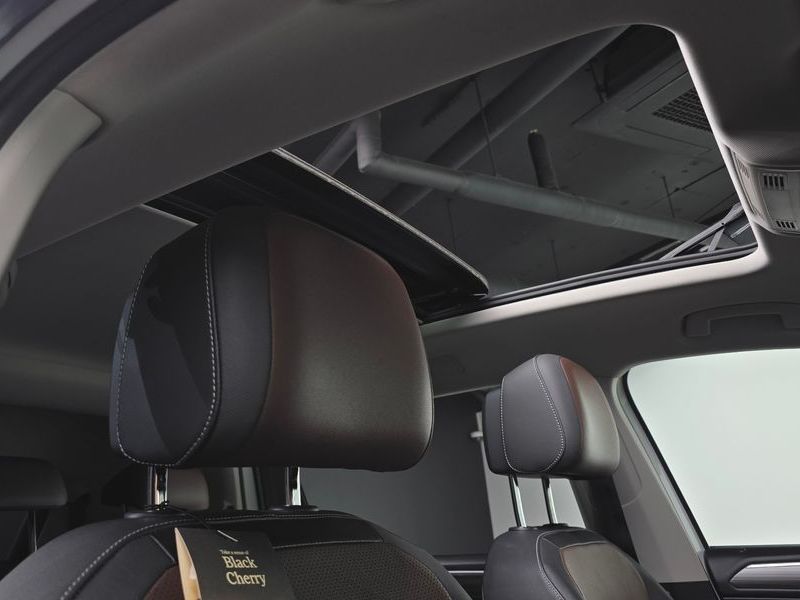 2022 Volkswagen Tiguan 2.0 TSI Prestige photo 18