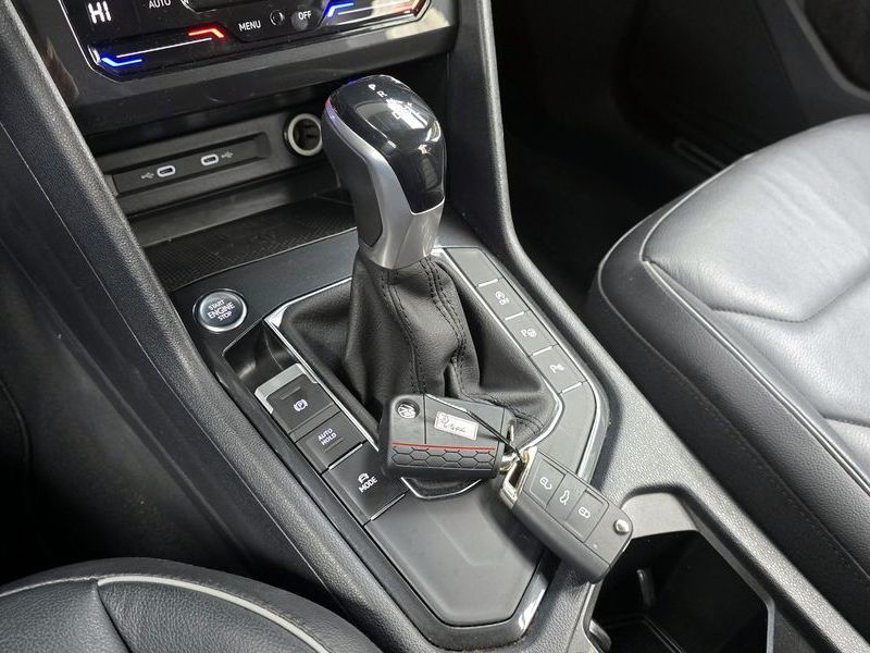 2022 Volkswagen Tiguan 2.0 TDI Premium photo 9