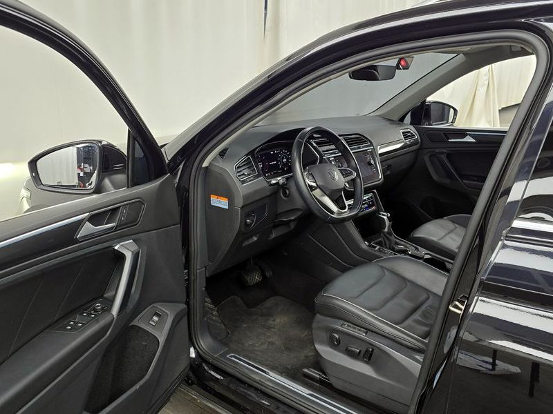 2022 Volkswagen Tiguan 2.0 TDI Premium photo 10