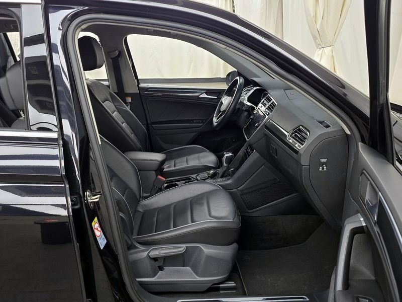 2022 Volkswagen Tiguan 2.0 TDI Premium photo 11
