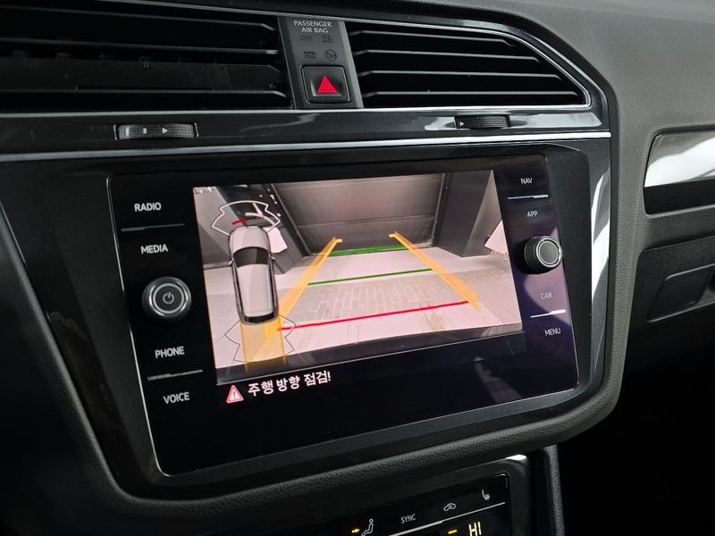2022 Volkswagen Tiguan 2.0 TDI Premium photo 15