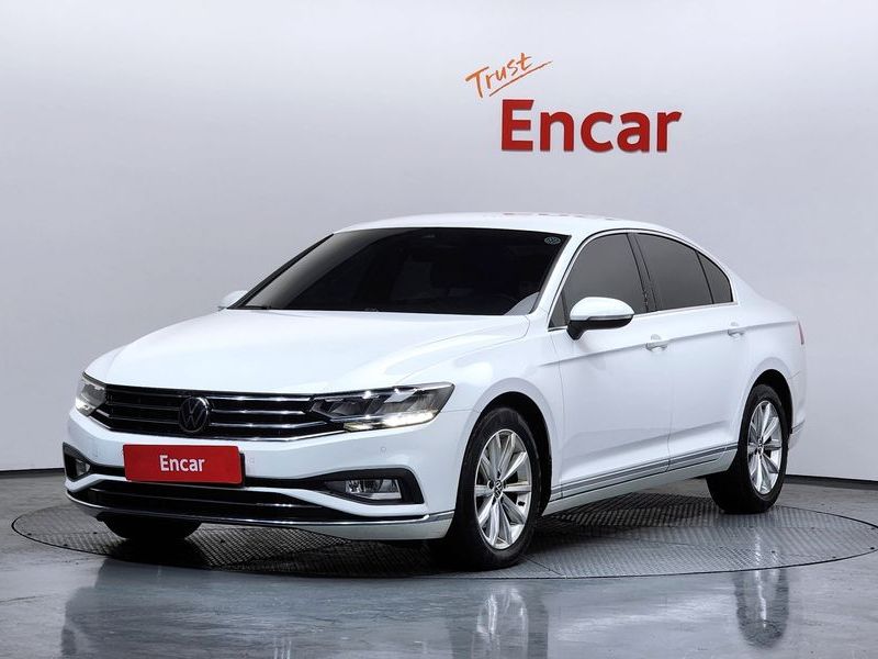 2021 Volkswagen Passat 2.0 TDI Premium photo 1