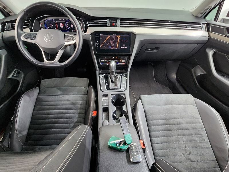 2021 Volkswagen Passat 2.0 TDI Premium photo 7