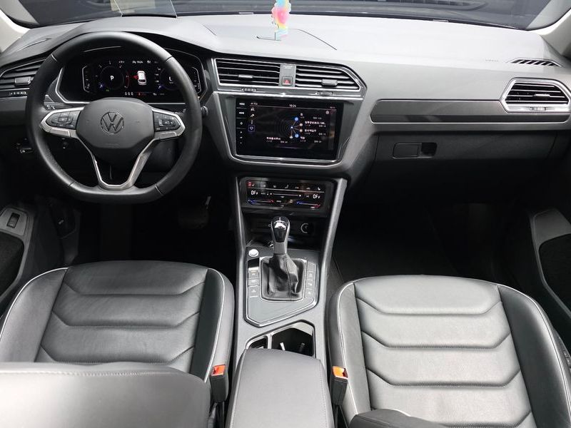 2023 Volkswagen Tiguan 2.0 TDI Prestige photo 7