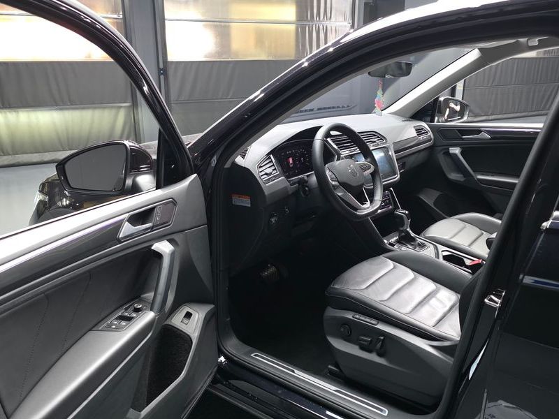 2023 Volkswagen Tiguan 2.0 TDI Prestige photo 10