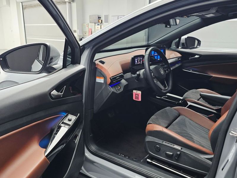2023 Volkswagen ID.4 Pro photo 10
