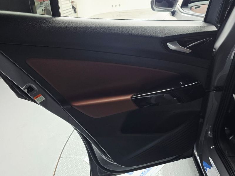 2023 Volkswagen ID.4 Pro photo 29