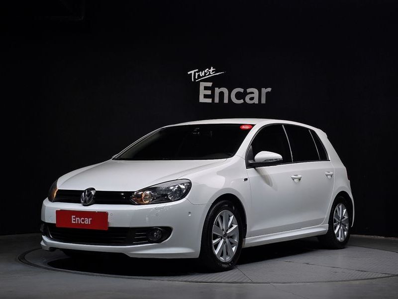 2013 Volkswagen Golf 1.6 TDI Blue Motion StyleEdition photo 1