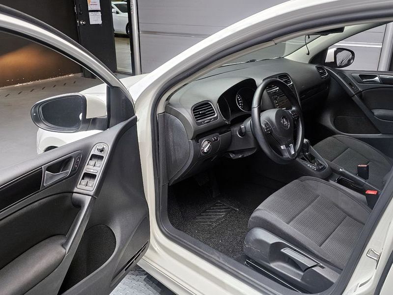 2013 Volkswagen Golf 1.6 TDI Blue Motion StyleEdition photo 10