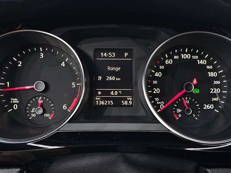 2015 Volkswagen Jetta 2.0 TDI BlueMotion 6th photo 8