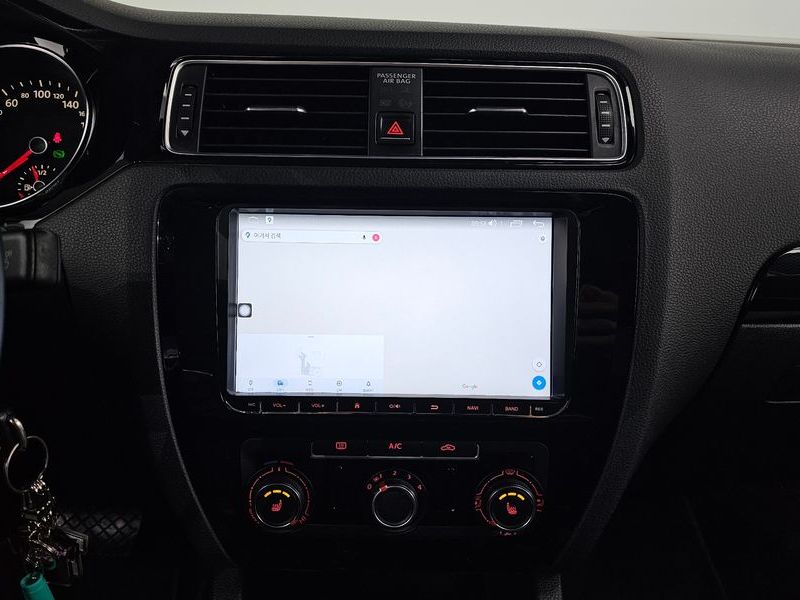 2015 Volkswagen Jetta 2.0 TDI BlueMotion 6th photo 14