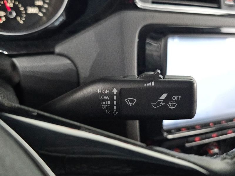 2015 Volkswagen Jetta 2.0 TDI BlueMotion 6th photo 19