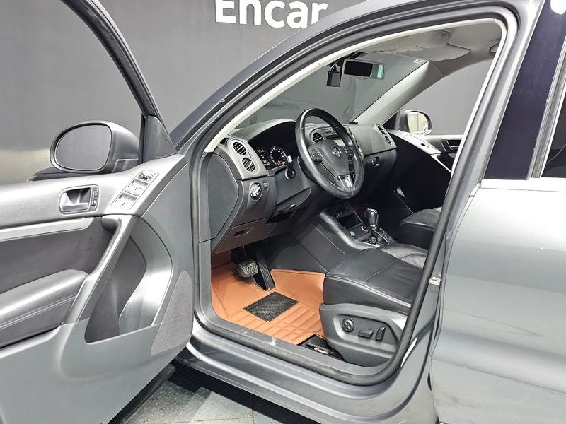 2013 Volkswagen Tiguan 2.0 TDI Comfort 5N photo 10