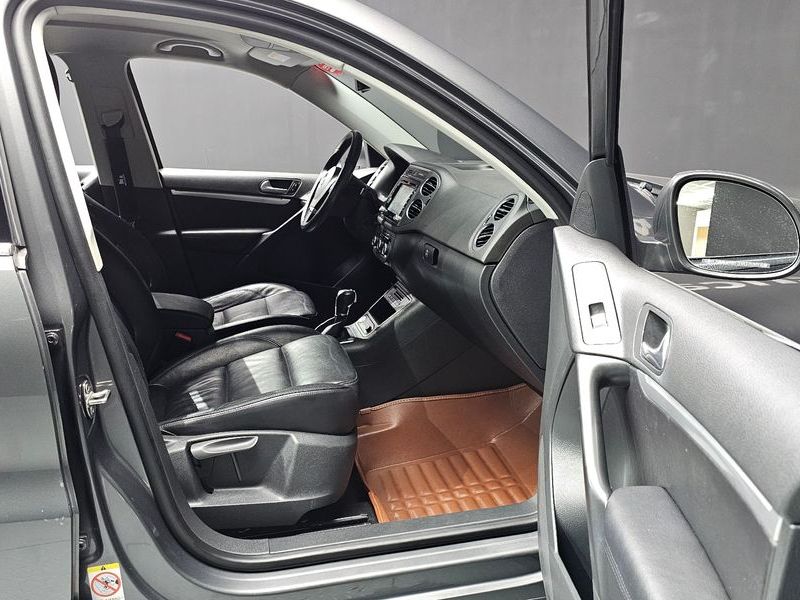 2013 Volkswagen Tiguan 2.0 TDI Comfort 5N photo 16