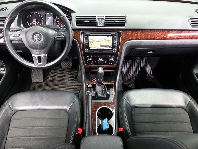 2013 Volkswagen Passat 2.0 TDI B7 photo 7