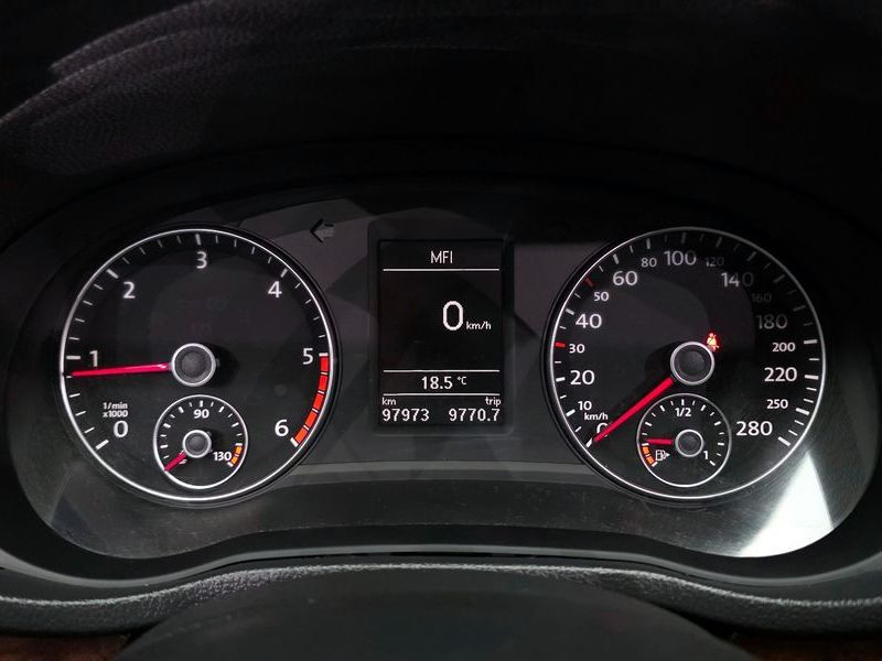 2013 Volkswagen Passat 2.0 TDI B7 photo 8