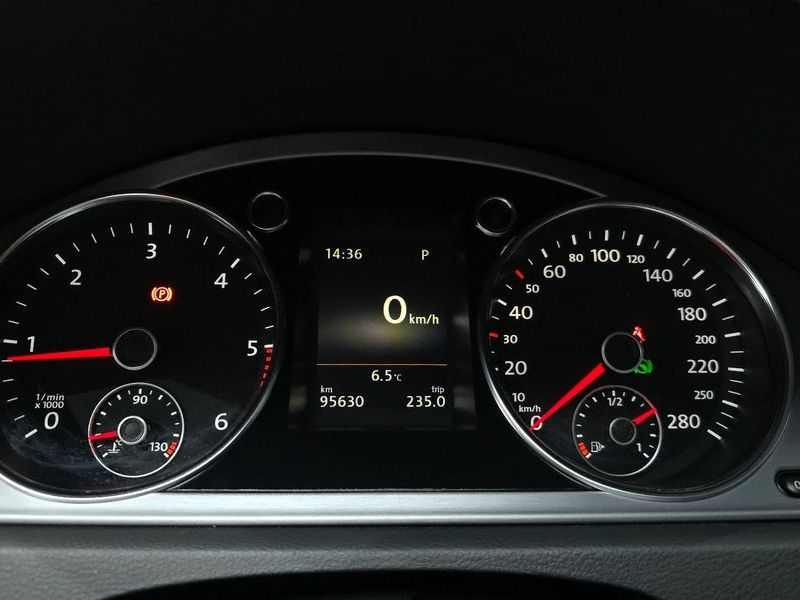 2015 Volkswagen New CC 2.0 TDI BlueMotion photo 8