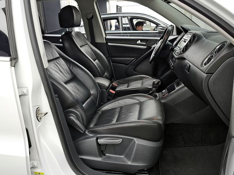 2015 Volkswagen Tiguan 2.0 TDI Comfort 5N photo 11