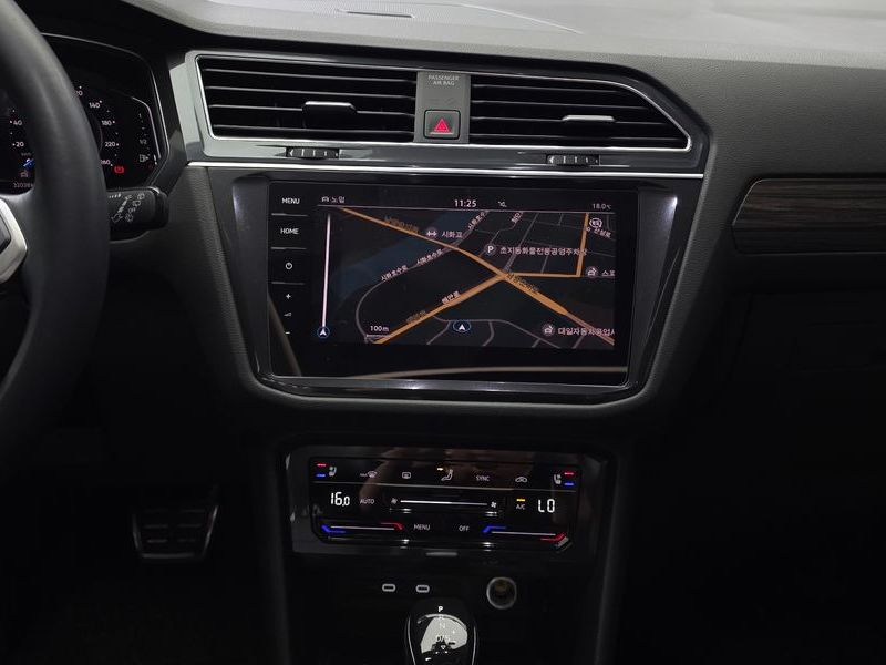 2023 Volkswagen Tiguan 2.0 TSI Prestige photo 19