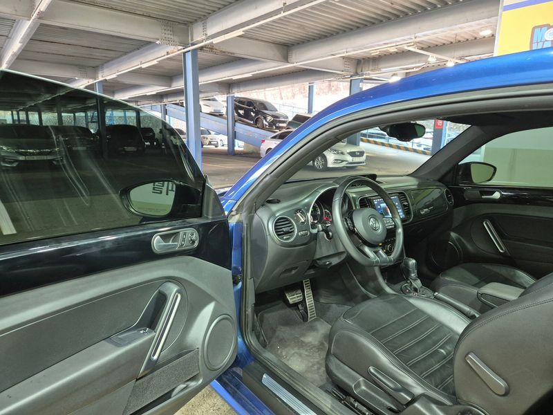 2013 Volkswagen Beetle 2.0 TDI Premium 3rd photo 11