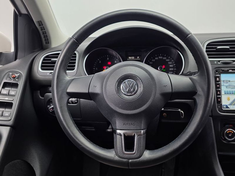 2013 Volkswagen Golf 1.6 TDI Blue Motion StyleEdition photo 13