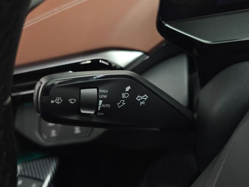 2024 Volkswagen ID.5 Pro photo 18