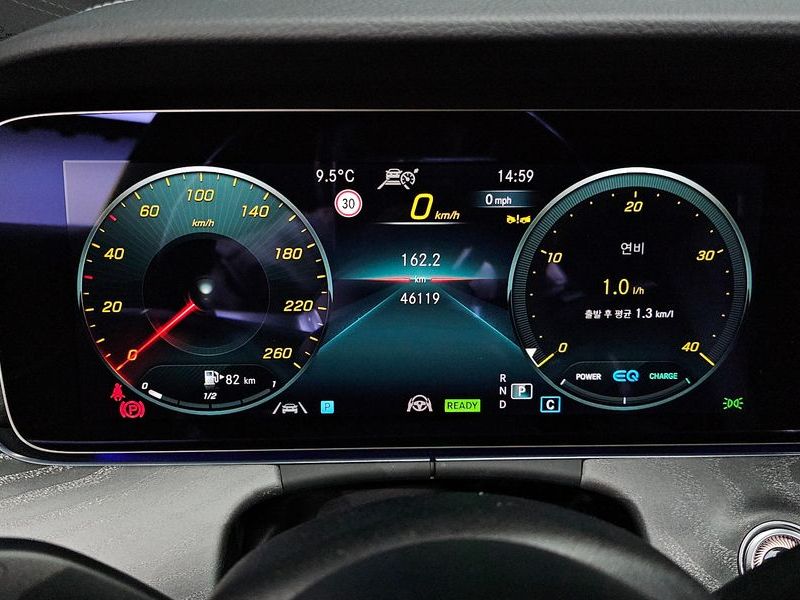 2022 Mercedes-Benz E-Class E350 4MATIC AMG Line photo 8