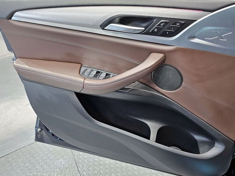 2021 BMW X4 xDrive20d M Sports Online Exclusive Edition photo 24